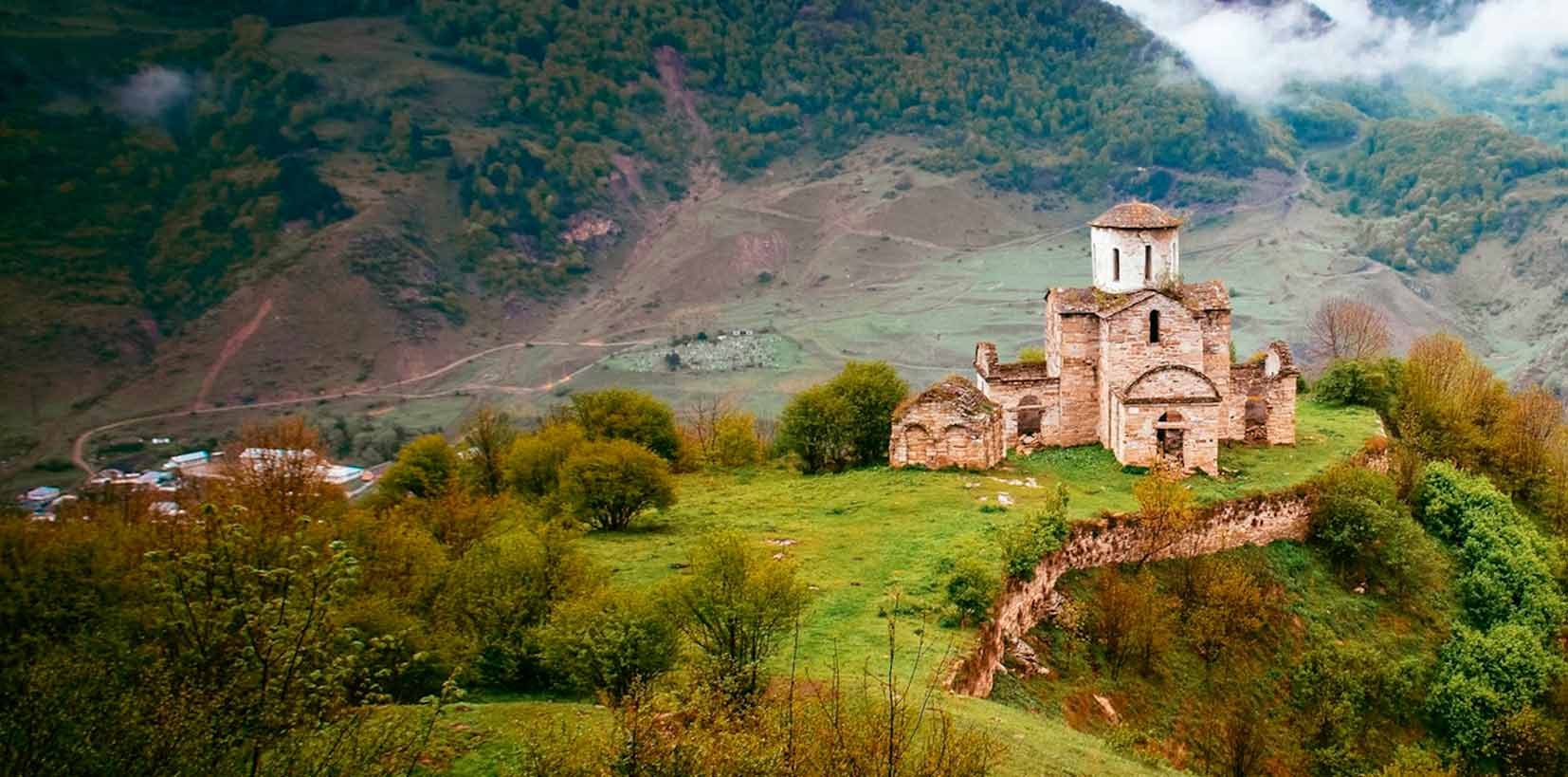 Сентинский древнехристианский храм карачаевский район фото Сентинский храм в Нижней Теберде (Карачаево-Черкесия)